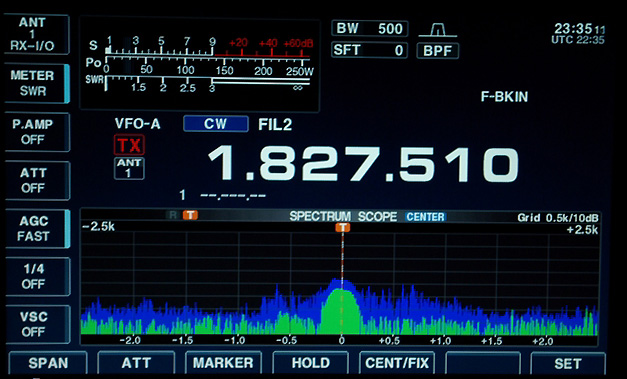 Fig 6. IC-7700 spectrum scope, 2.5 kHz span, SLOW sweep. Photo courtesy ON6SAS. Note low "grass" level.